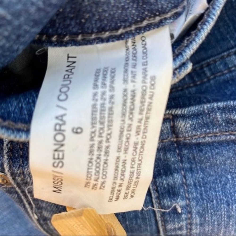Gloria Vanderbilt Amanda Blue Capri Cuffed Jeans Size 6 - Picture 2 of 12